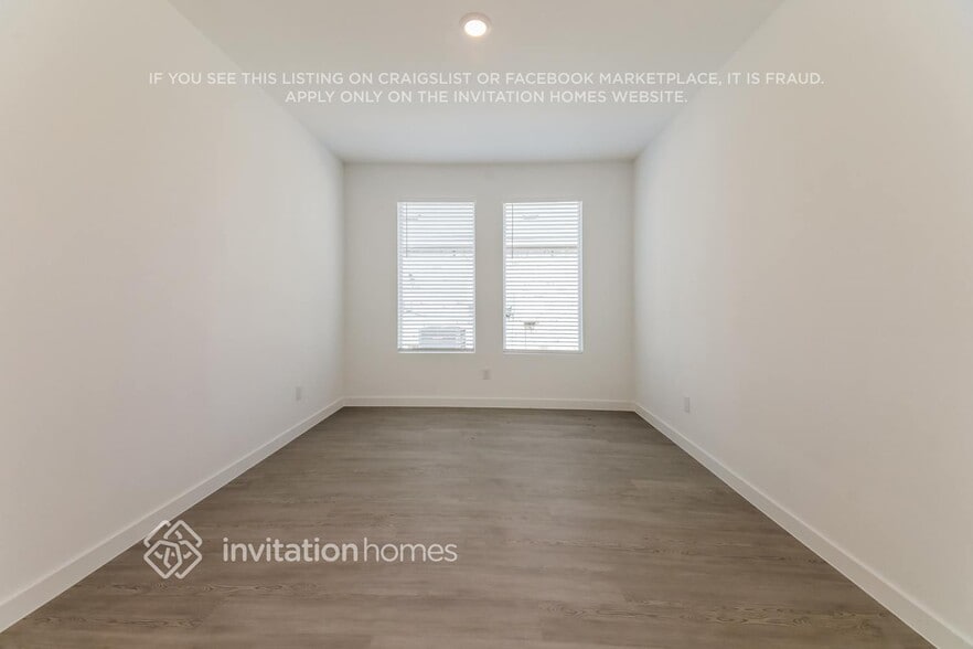 Building Photo - 331 Sedalia Trl