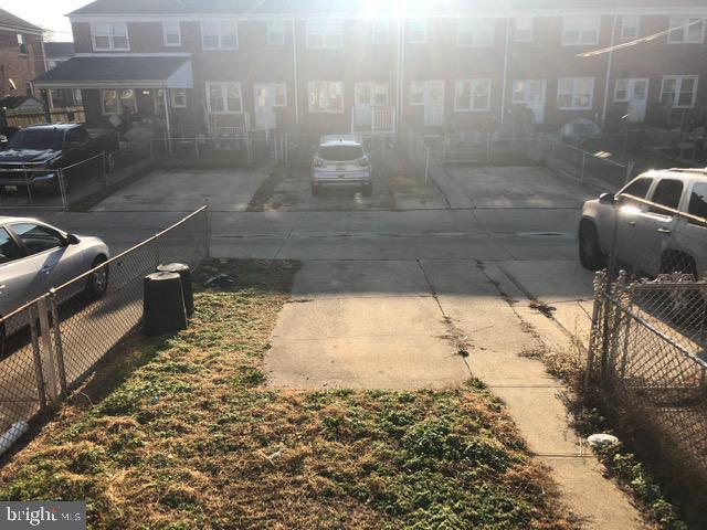 Building Photo - 2136 Redthorn Rd