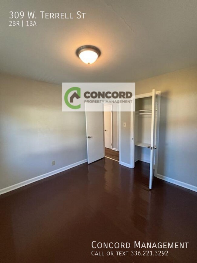 Building Photo - 309 W Terrell St