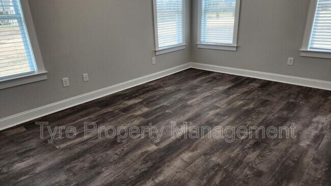 Building Photo - 1815 Fox Den Way