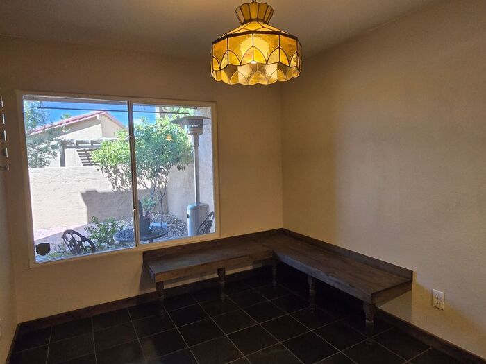 Building Photo - 8422 N Central Ave