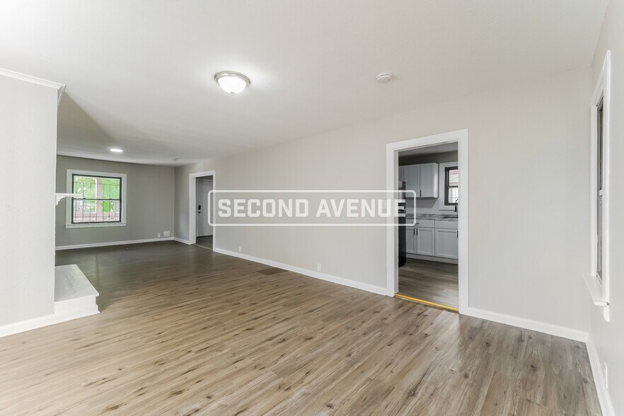 Building Photo - 2723 Park Ave