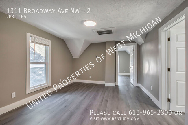 Building Photo - Available Now | Newly Updated 2 Bedroom, 1...