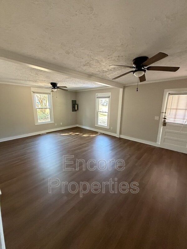 Building Photo - 2003 Burnett Ave