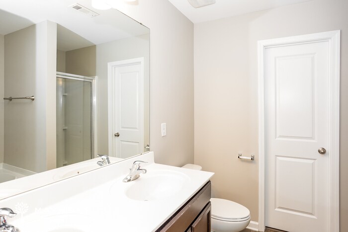 Building Photo - 1402 Kent Downs Ave SW