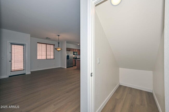Building Photo - 3733 E Kerry Ln