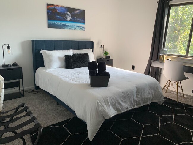 Building Photo - 5808 Stormcroft Ave