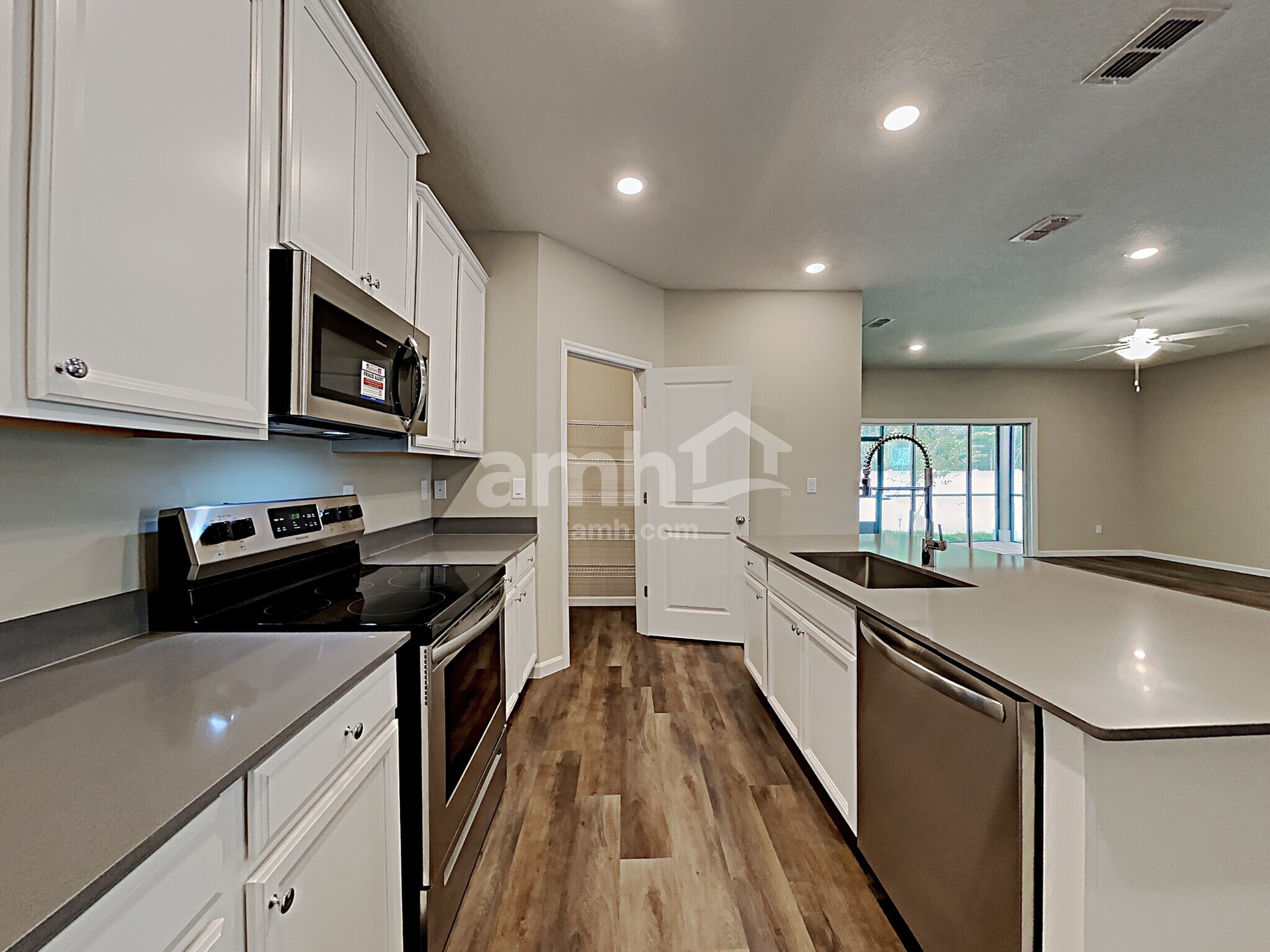 Building Photo - 109 Stone Arbor Ln