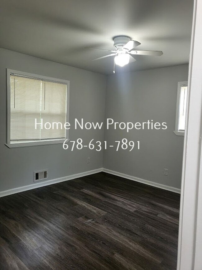 Building Photo - 2730 Pearl St