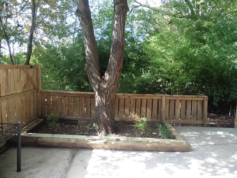 Back Patio 1 - 4257 Lake Ridge Dr