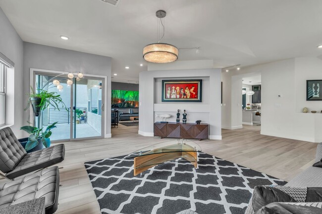 Building Photo - Las Vegas Luxury, Contemporary Furnished H...