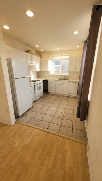 kitchen - 1248 Federal St