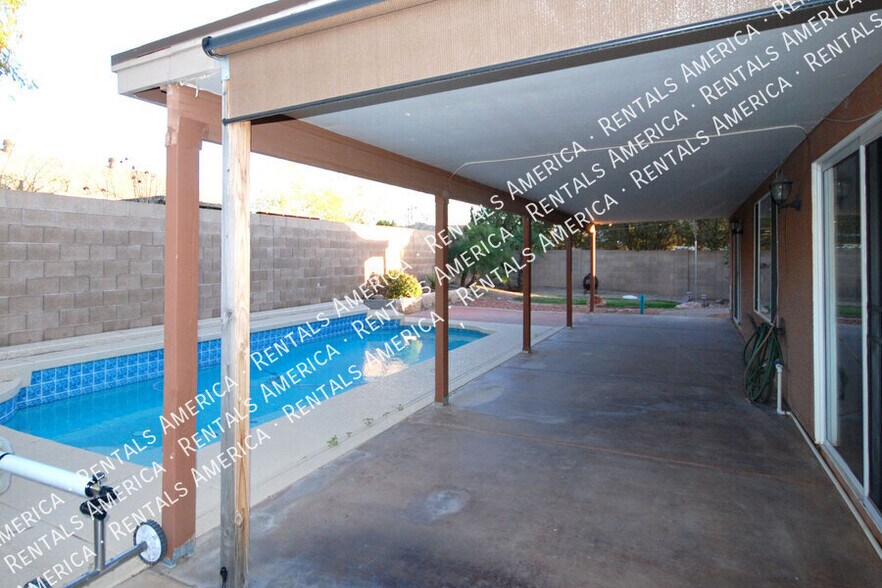 Building Photo - 5375 N 87th Ave