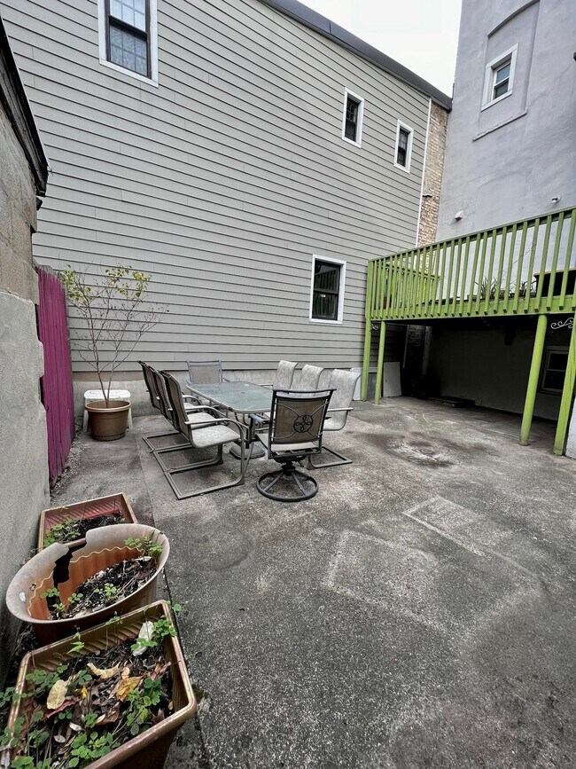 Building Photo - 613 Jersey Ave