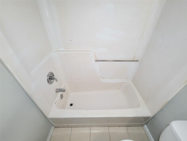 Building Photo - 17706 Glenhagen Ct