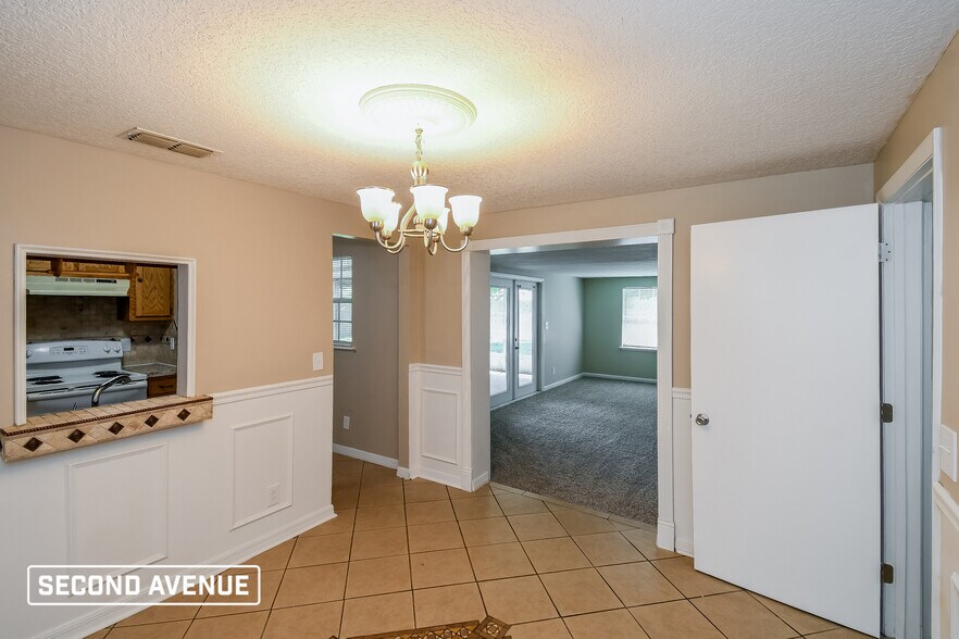 Building Photo - 5128 Bilken Dr E