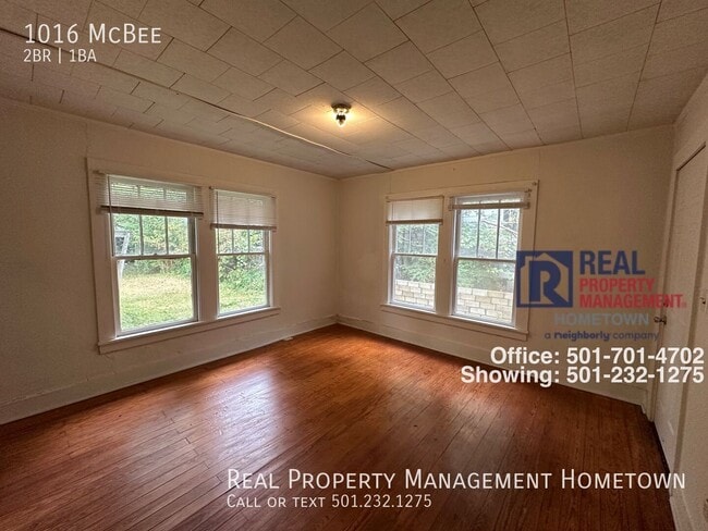 Building Photo - 1016 McBee-