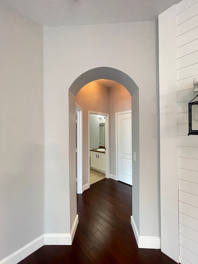 Building Photo - 10826 Eclipse Lily Way