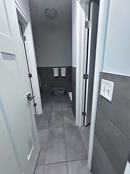 Master Hallway to Bath & Closest - 13 Chester St