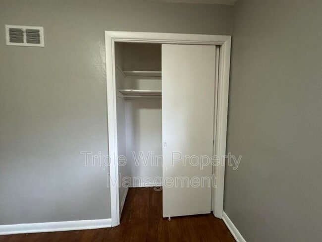 Building Photo - 8000 Noel Ct