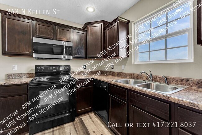 Building Photo - 343 Kellen St