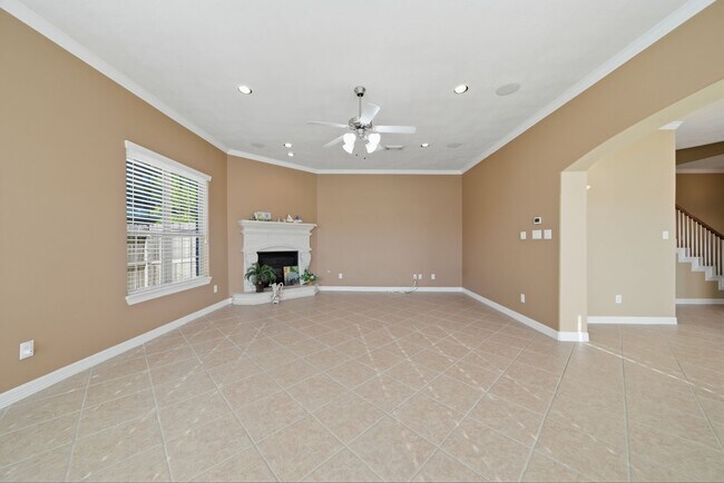 Building Photo - 8029 Durango Way Dr