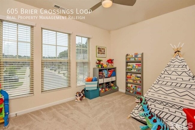 Building Photo - 605 Brier Crossings Loop