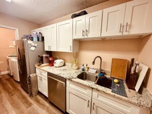 Building Photo - 225 S Tropical Trail