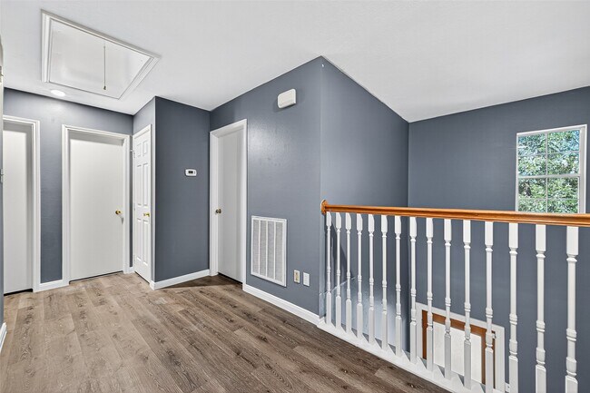 Building Photo - 3714 Bent Springs Ln