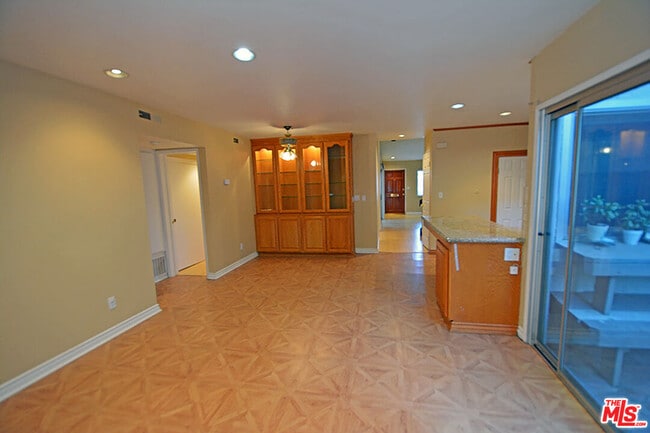 Building Photo - 10051 Valley Circle Blvd