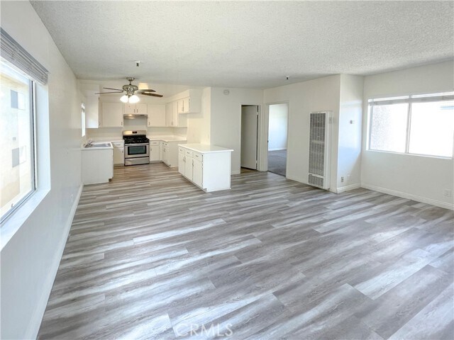 Building Photo - 13535 Yukon Ave