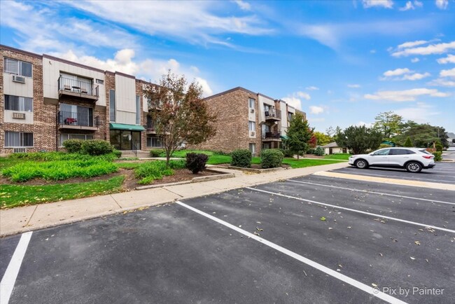 Building Photo - 1457 N Winslowe Dr