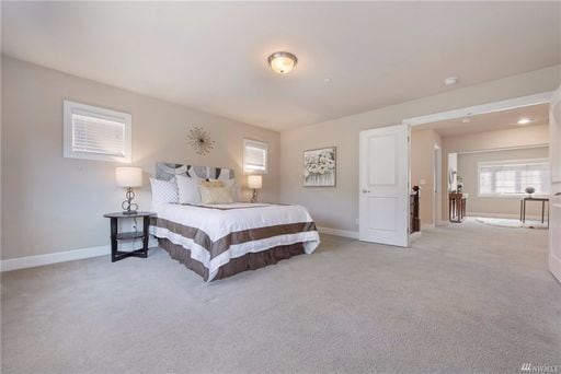 Building Photo - BACK ON MARKET! Spacious Spirit Ridge Home...