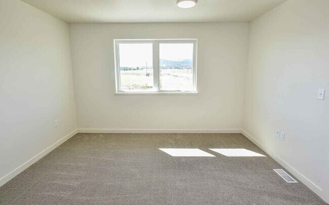 Building Photo - 2342 Shorthorn Ave