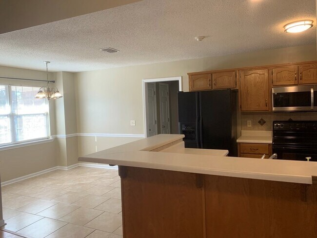 Building Photo - 1169 Cumberland Dr