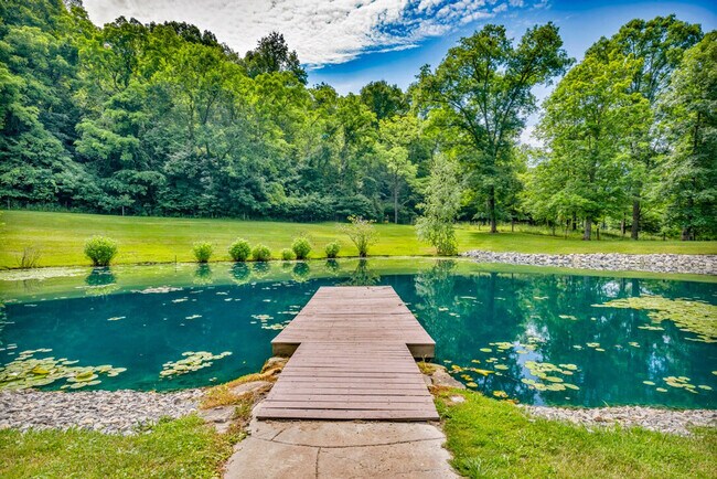 Building Photo - 23120 Bates Rd