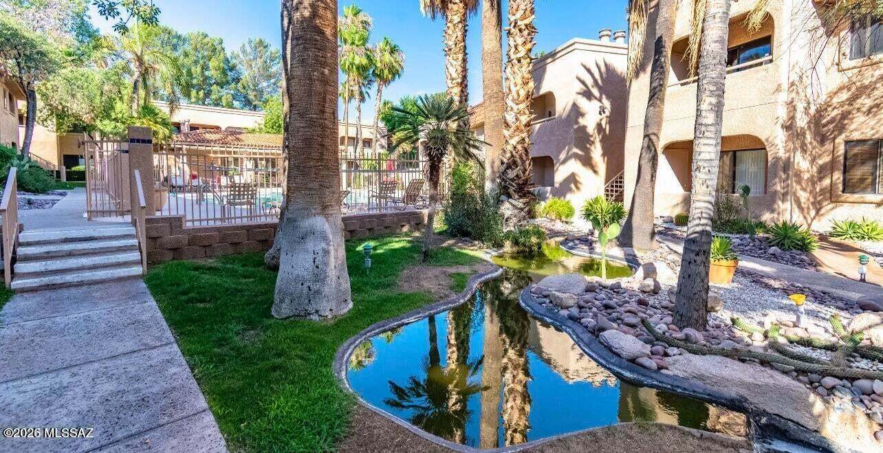 Building Photo - 5750 N Camino Esplendora