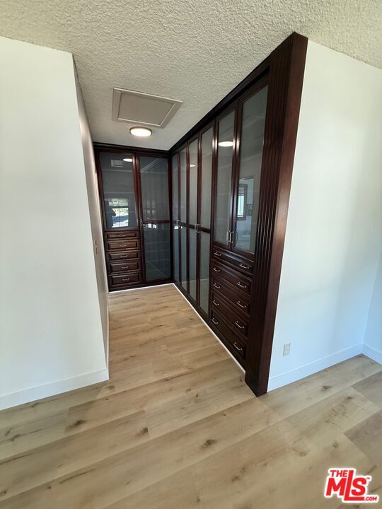 Building Photo - 8031 Melba Ave