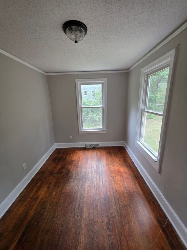 Building Photo - 1407 Jerome Dr