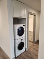 Building Photo - 522 Bridge St