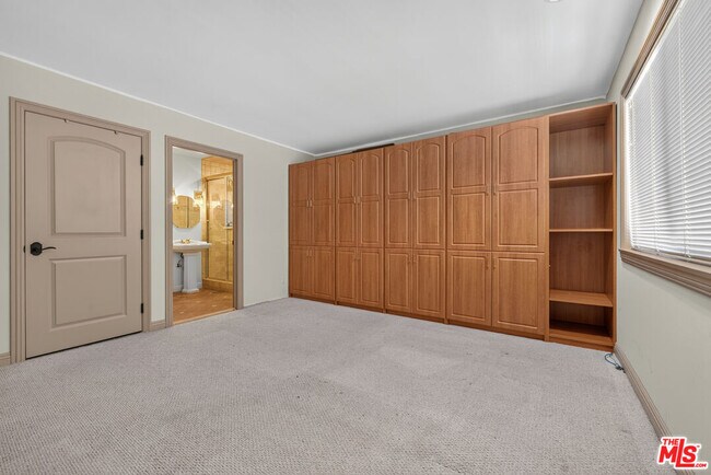 Building Photo - 4170 Madison Ave