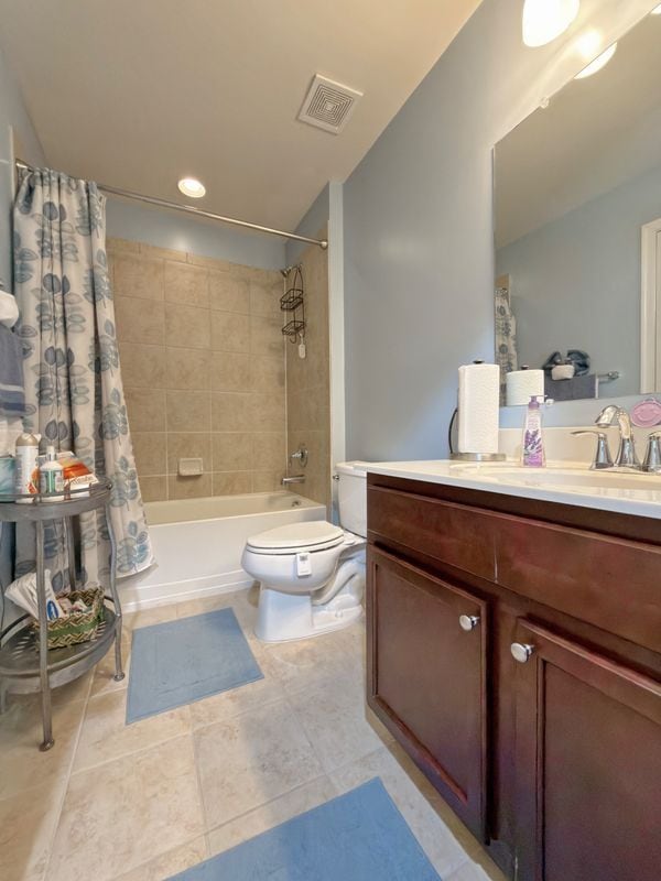 Building Photo - 2711 Coppersmith Pl