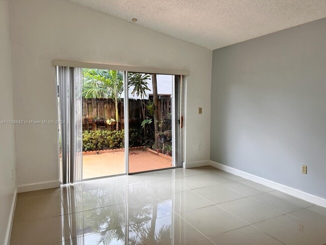 Building Photo - 8228 NW 199th Ter