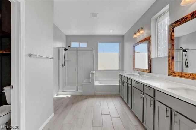 Building Photo - 8067 Tank Loop St