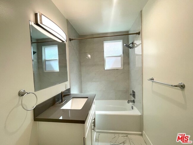 Building Photo - 4441 Tujunga Ave