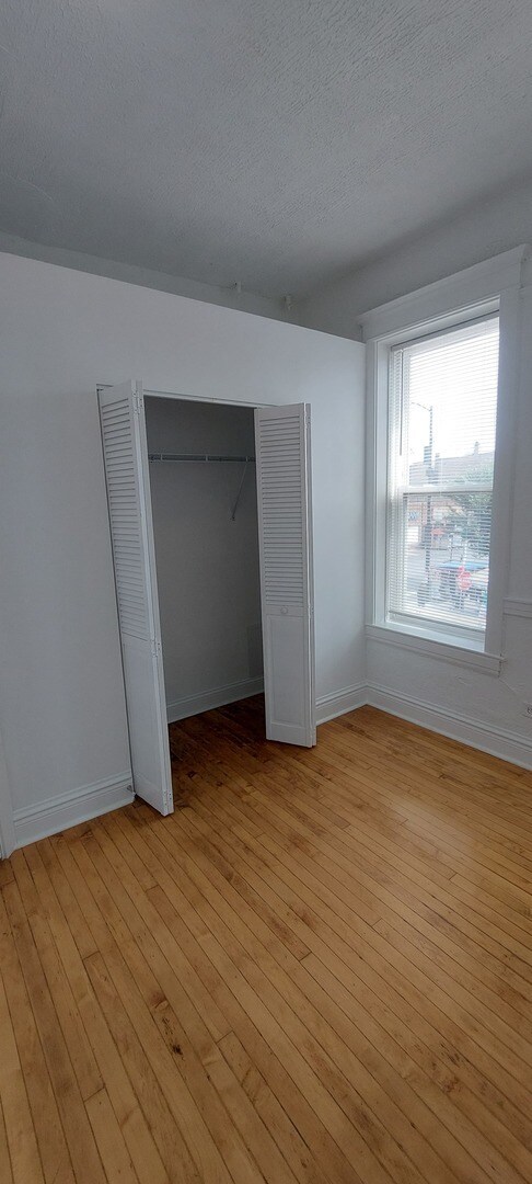 Building Photo - 3503 W 26th St