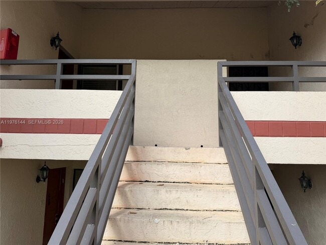 Building Photo - 20170 NE 3rd Ct