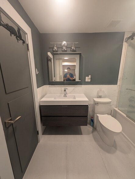 master bathroom - 518 Gregory Ave