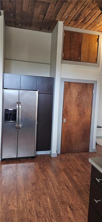 Building Photo - 693 W North St