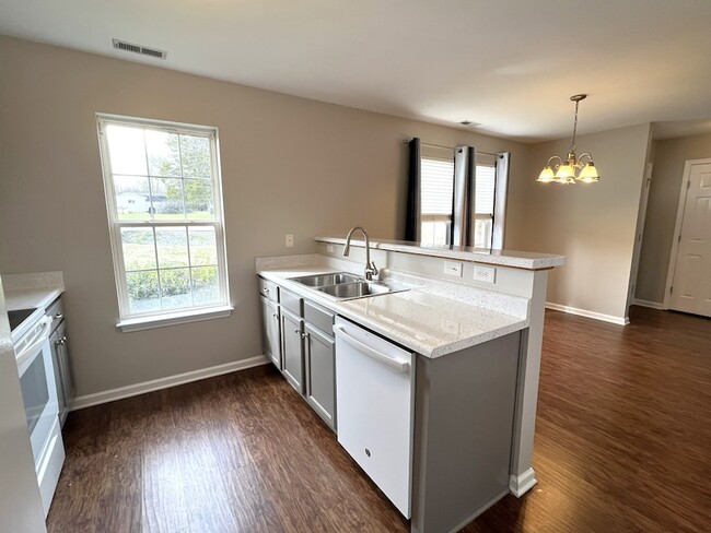 Building Photo - 7008 Riverwalk Blvd